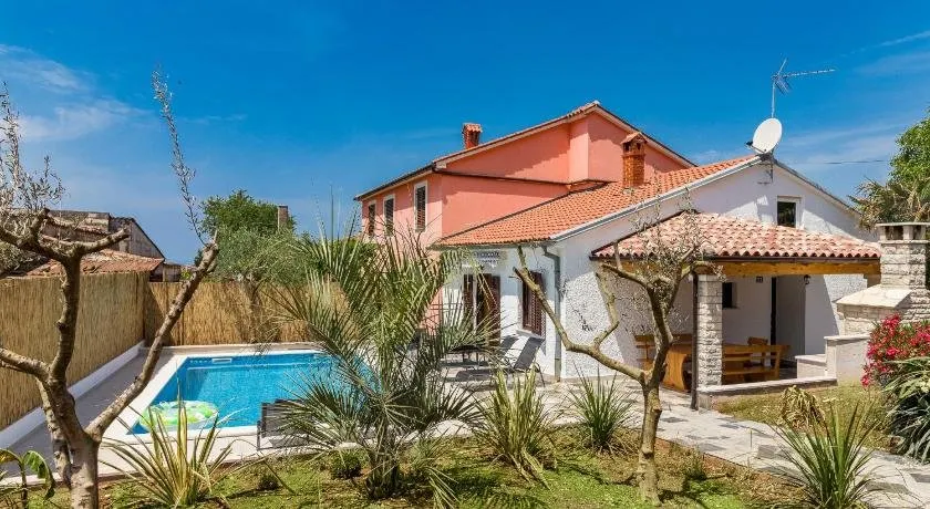 Holiday Home Tina - Image 1