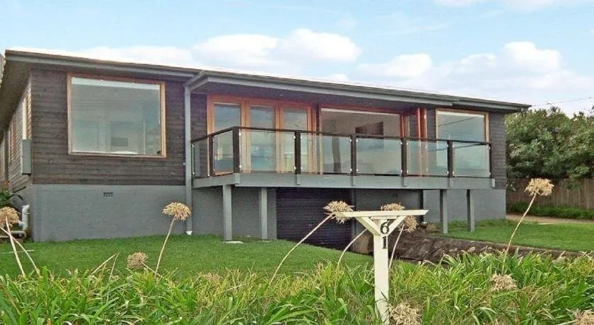 Prime Position - across from seven mile beach - Image 1