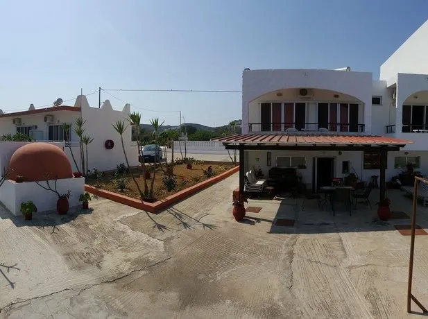 Papaelias Apartments - Image 1