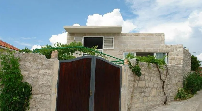 Vila Agnes II - Image 1