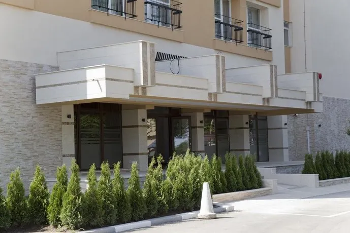 Grand Hotel Astoria - Image 1