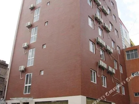 Qinghua Business Hotel - Image 1