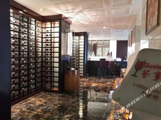 San Ding Hua Yue Hotel - Image 1