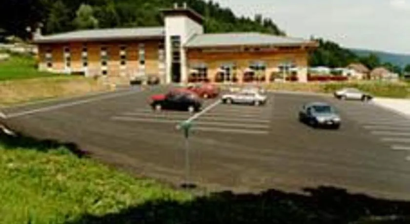 Hotel du Val - Image 1