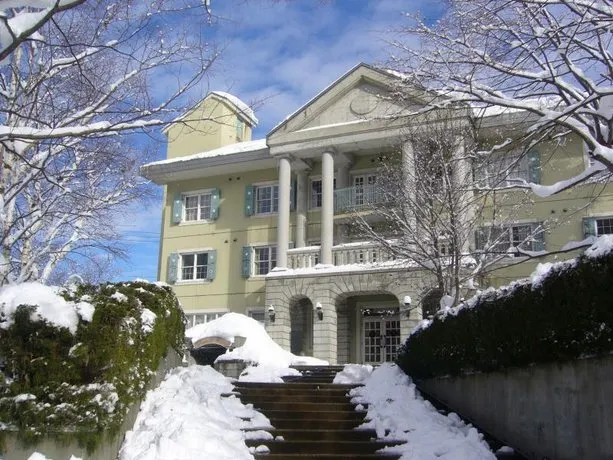 Naeba Springs Hotel - Image 1