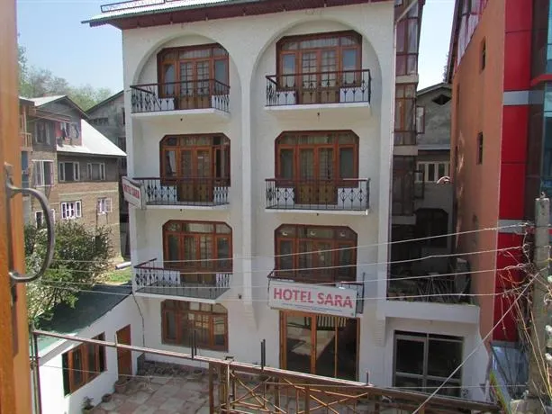 Hotel Sara - Image 1