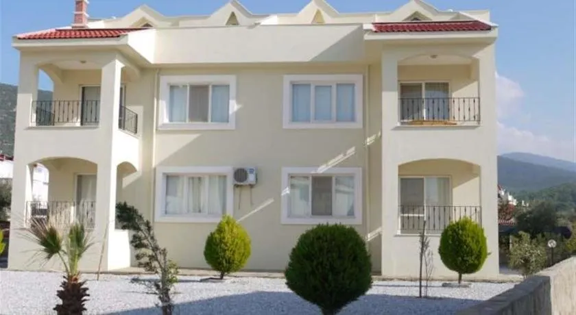 Summer Breeze Apartments - Image 1