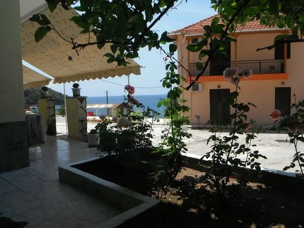 Dimitris Apartments - Image 1