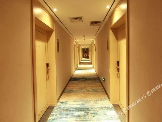 FUYI FASHION HOTEL YINCHUAN BAOHU EAST ROAD - Image 1