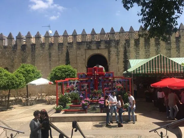 El Sueno Hostel - Image 1