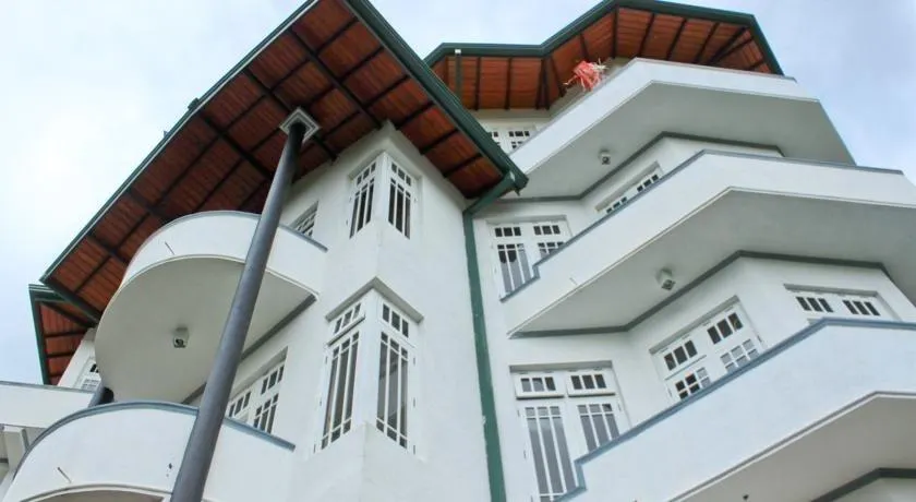 Crown hills kandy - Image 1