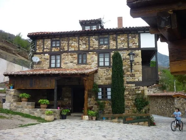 Posada Torcaz - Image 1