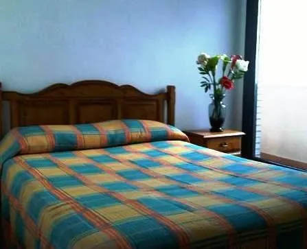Apartamentos Oasis - Image 1