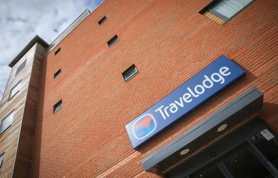 Travelodge Aylesbury Hotel - Image 1