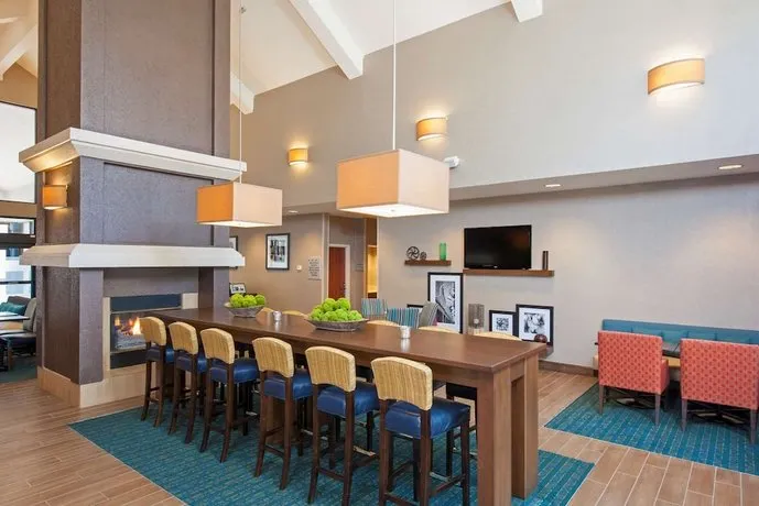 Larkspur Landing Hotel South Bend - Image 1