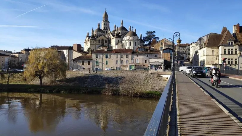 Le Saint Louis - Image 1