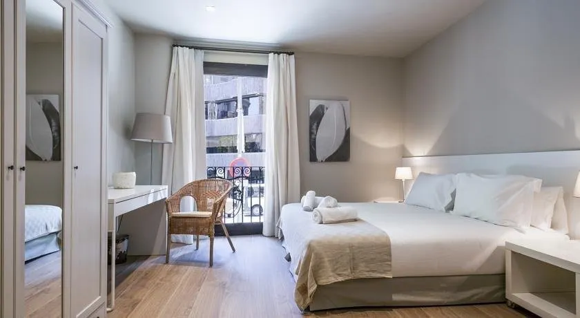 Barcelona 226 Center Exclusive - Image 1