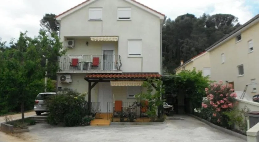 Apartment Pohizek - Image 1