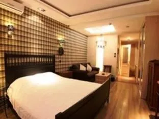 Dalian Siren Apartment - Image 1
