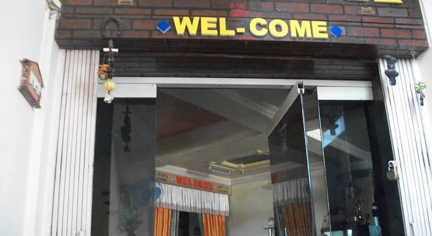 Hotel Shiv Inn - Image 1