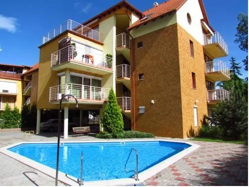 Balaton Beach Apartman - Image 1