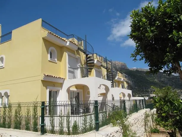 Townhouse in Calpe - Image 1