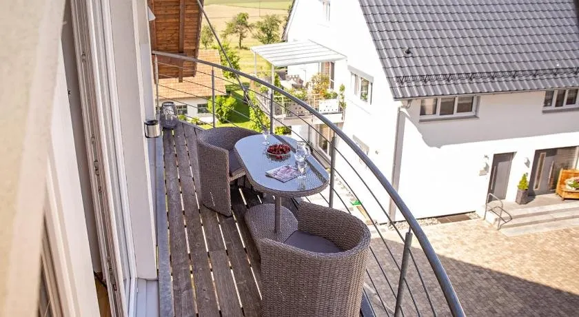Apartment 4 - Image 1