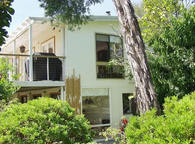Coastal Retreat in Blairgowrie - Image 1
