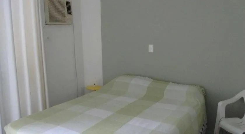 Apartamento 3 Dormitorios Guaruja - 9 Pessoas - Image 1