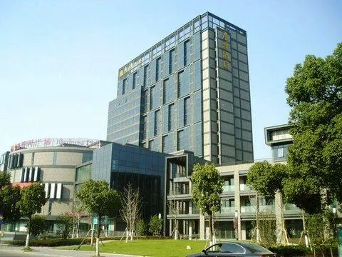 July Plaza International Hotel - Image 1
