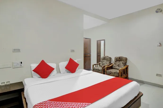 Hotel Fortune Residency by OYO Rooms - Image 1