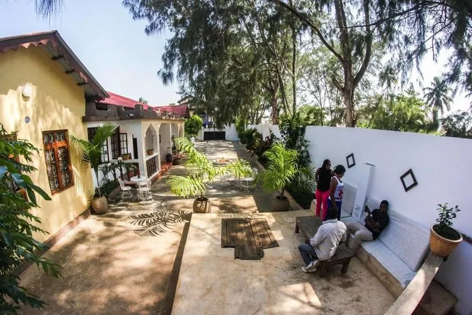 Travellers Lodge Zanzibar Town - Image 1