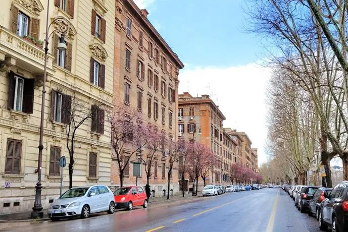 Gessi Halldis Apartment - Image 1