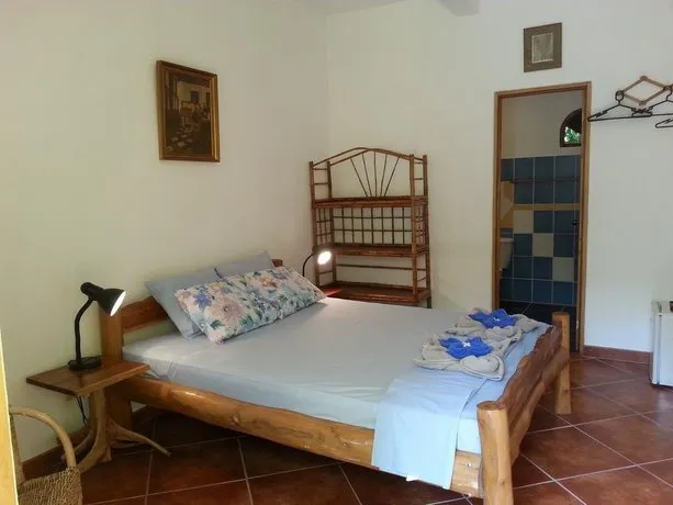 Casa Amarilla Samara - Image 1