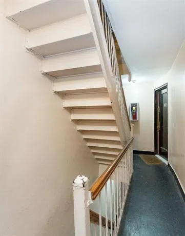 Gramercy Park Apartments - Image 1