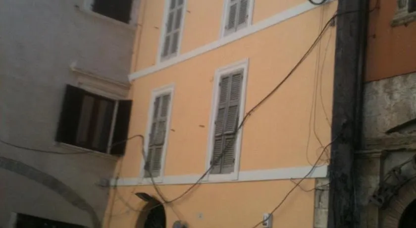 Penthouse Piazza d'Erba - Image 1
