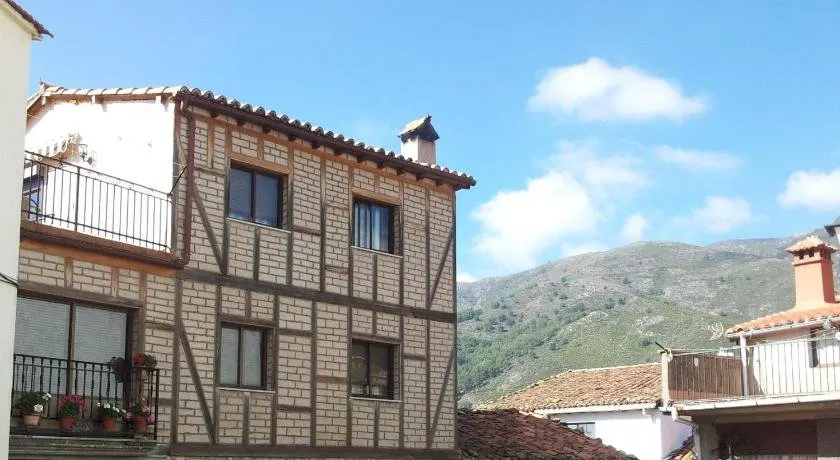 Casa Rural Santa Barbara - Image 1