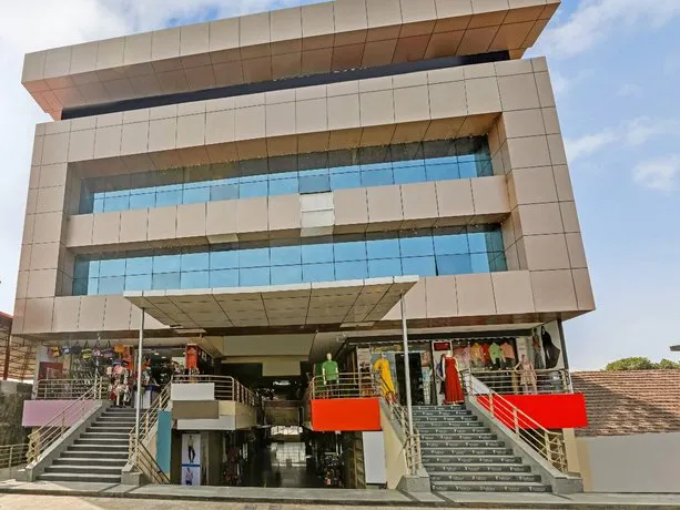 Staymaker Prakash International - Image 1