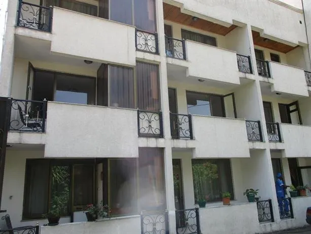 Yeka Guest House - Image 1