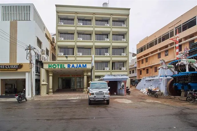 Hotel Rajam - Image 1