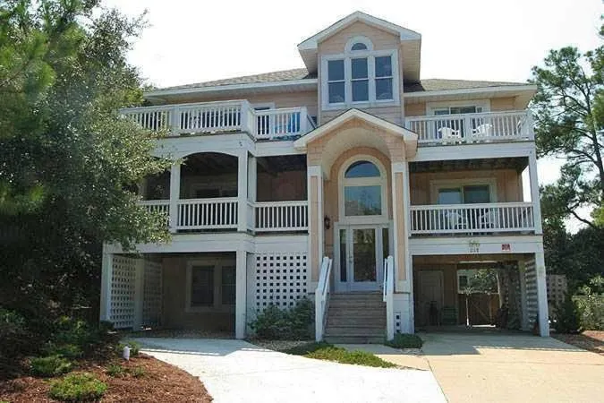 Soak up the Sun 7 5 Bedrooms 4 Bathrooms Home - Image 1
