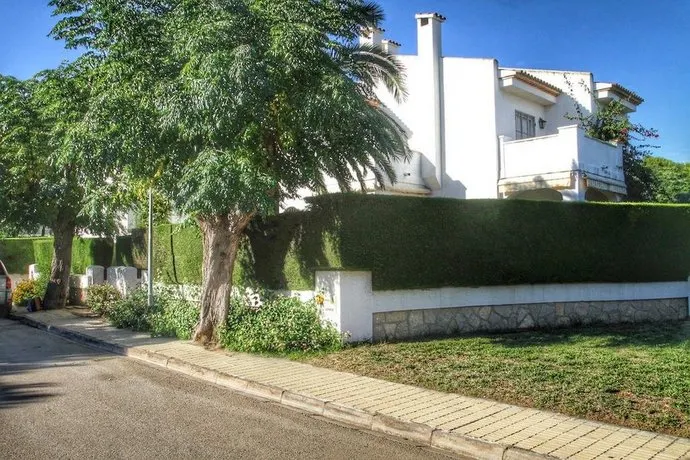 ARENDA Pino Alto Holiday Home Playa - Image 1