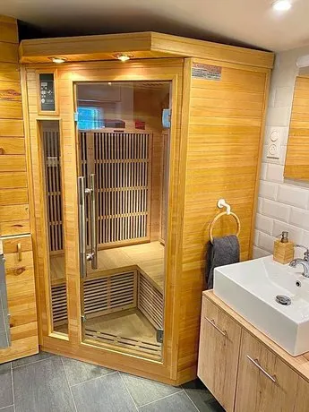 Chambre Jacuzzi love room - Image 1