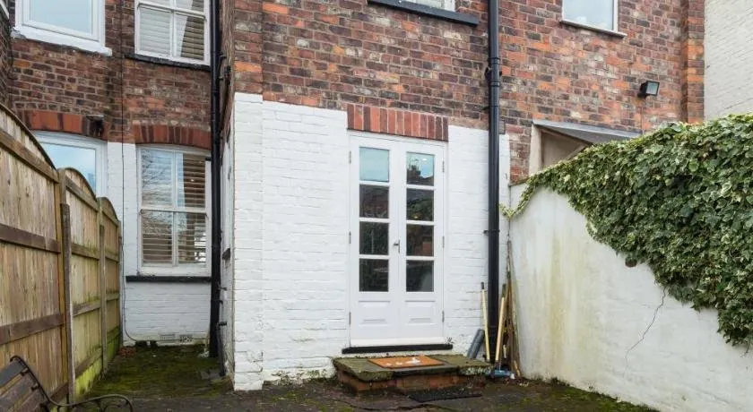 SPR Altrincham A Lovely Period Property House - Image 1