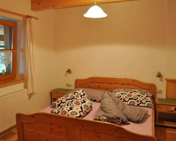 Hof zu Steinern - Image 1
