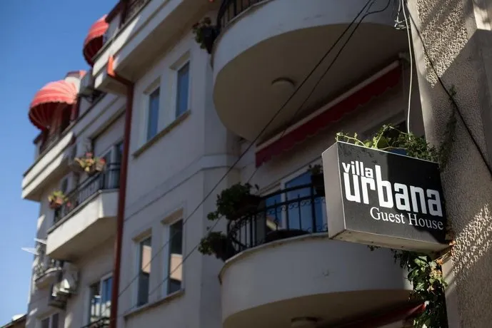 URBANA GUEST HOUSE - Image 1