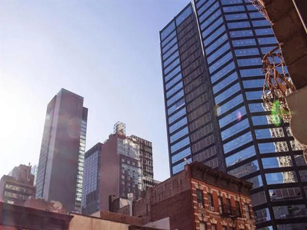 Midtown One Bedroom 53rd Street - Image 1