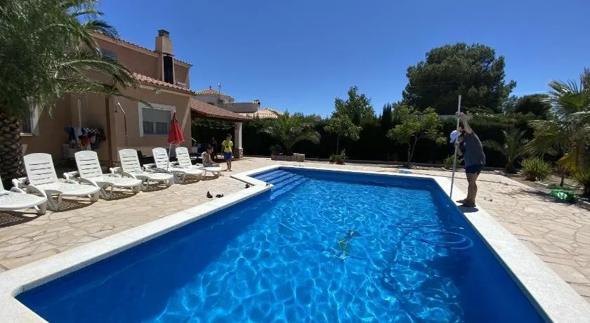 Villa Nerea with air conditioning & private swimming pool only 400m to the beach ideal for families - Image 1