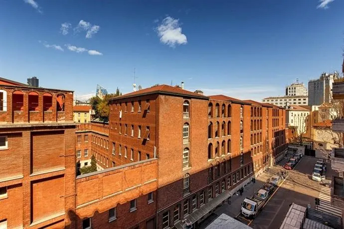 SuiteLowCost - San Babila Duomo - Image 1