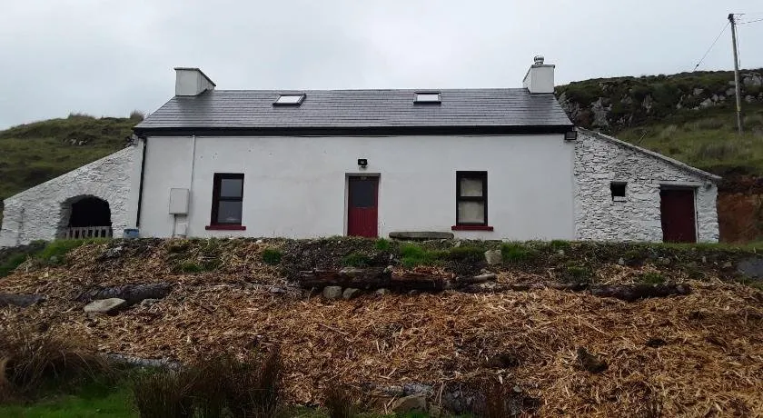 Jocks Cottage - Image 1